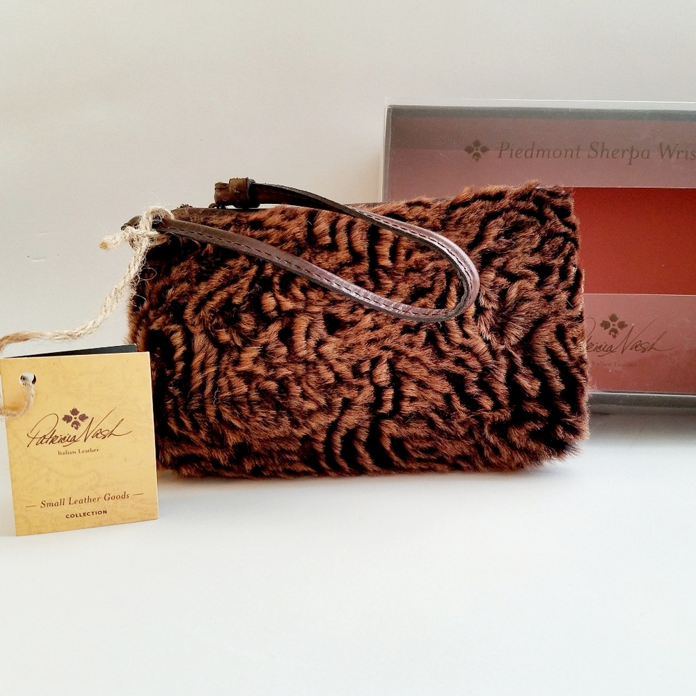 Patricia Nash Laser Cut Sherpa & Leather Wristlet In Chocolate